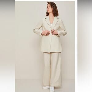 NWOT women’s suit jacket and pants set, size EUR M